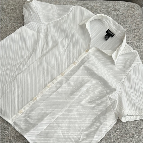 Maggie Barnes White Textured Button Down Shirt - Picture 1 of 2